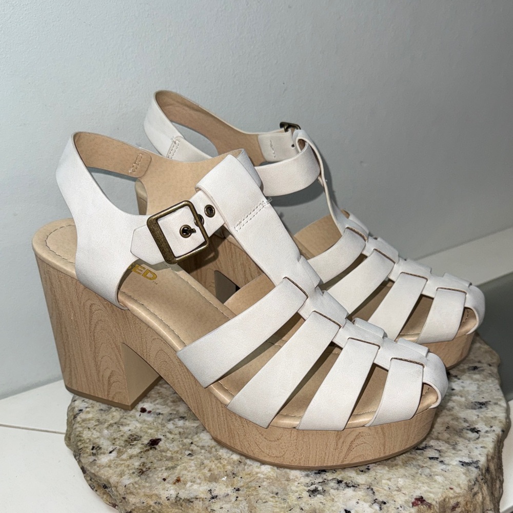 UNR8ED Casey Creme Platform Strappy Block Heel Fisherman Sandals Women Sz 11